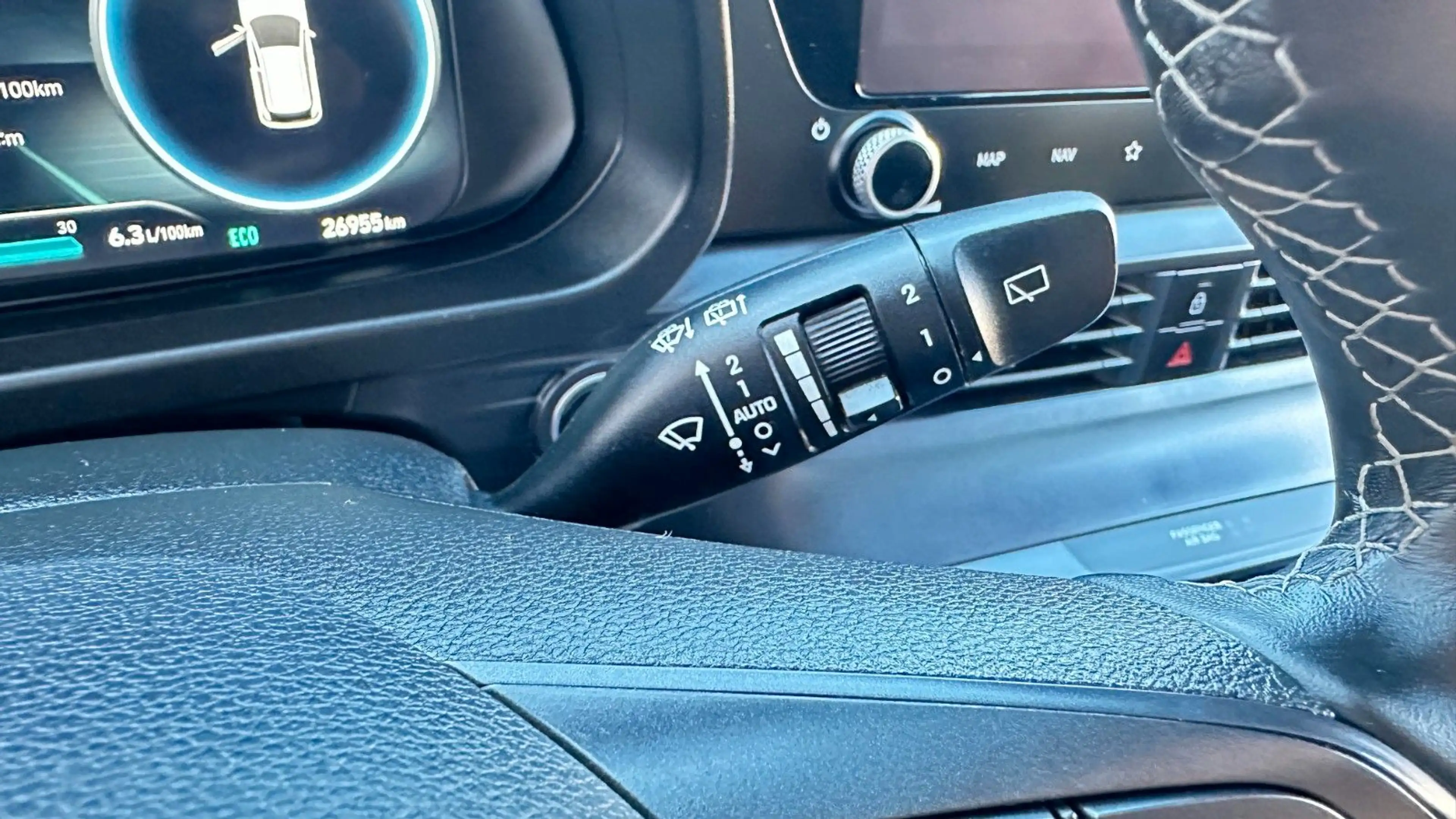 Hyundai i20 1,0 AT NAV/LED/PDC/CAM/CLIMAA/KEYLESS/4SEASO — photo 14