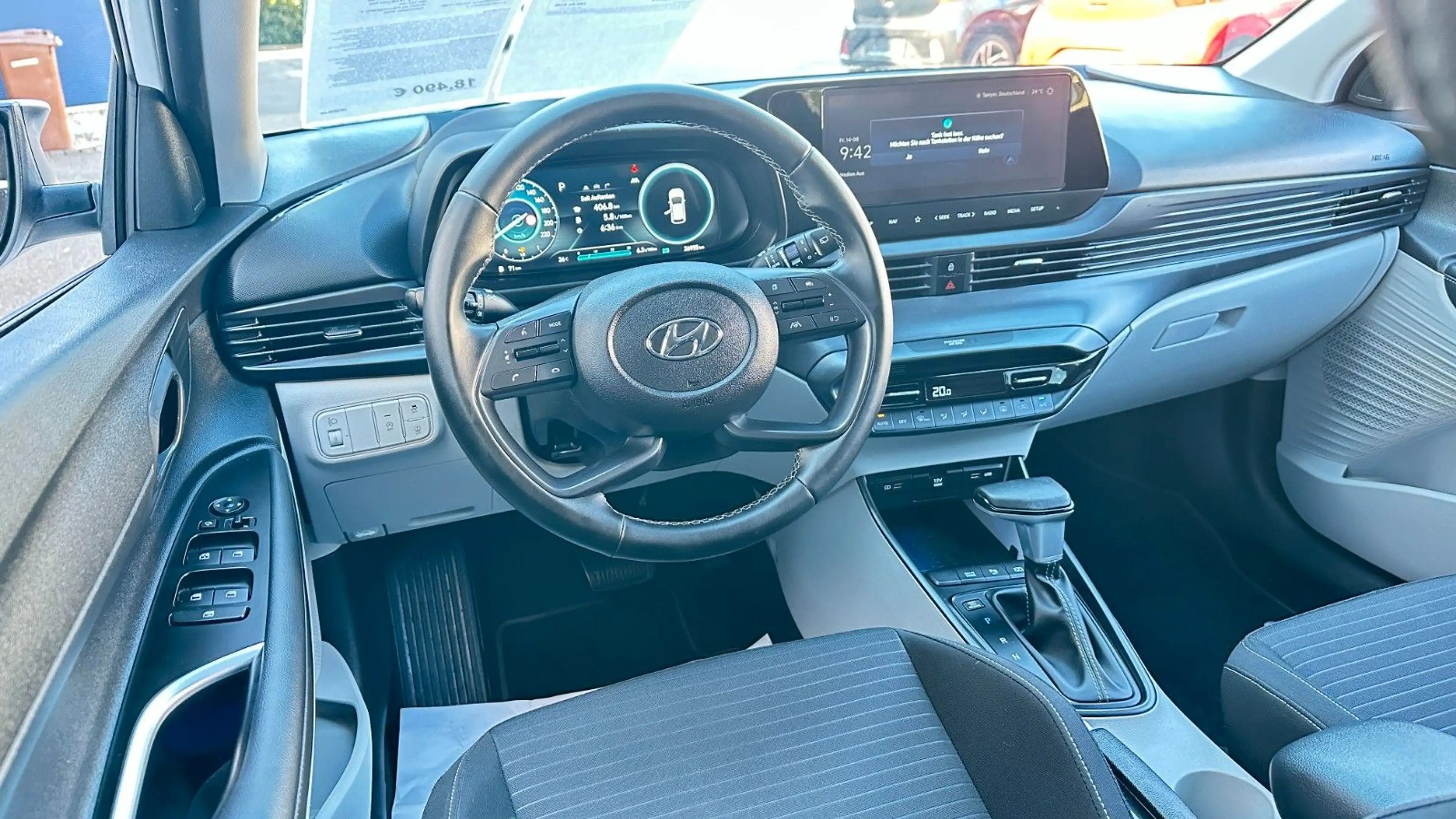Hyundai i20 1,0 AT NAV/LED/PDC/CAM/CLIMAA/KEYLESS/4SEASO — photo 7