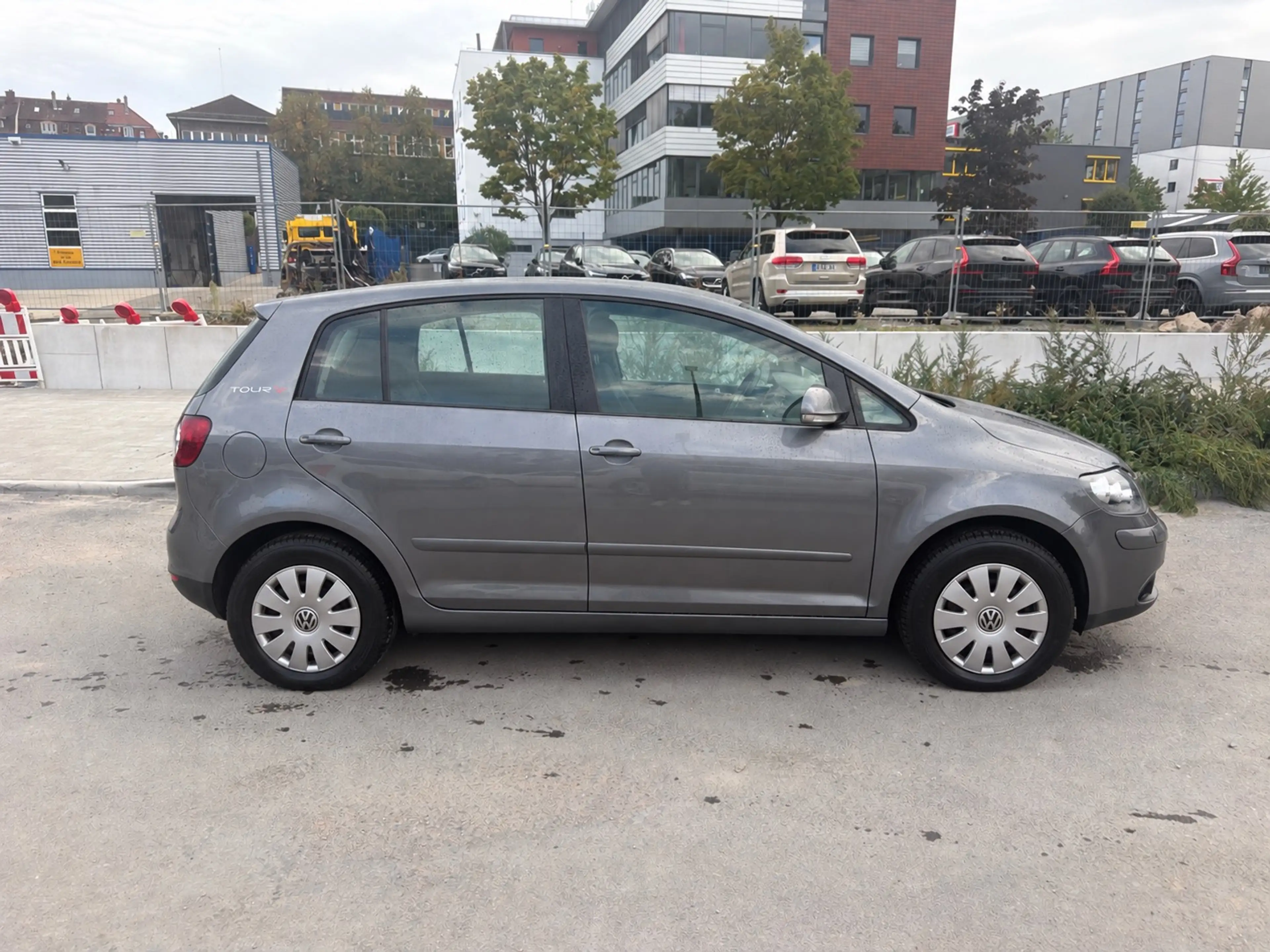 Volkswagen Golf Plus Tour |TÜV NEU |1JAHR GARANTIE INKL | SHZ|TEMPOMAT — photo 4