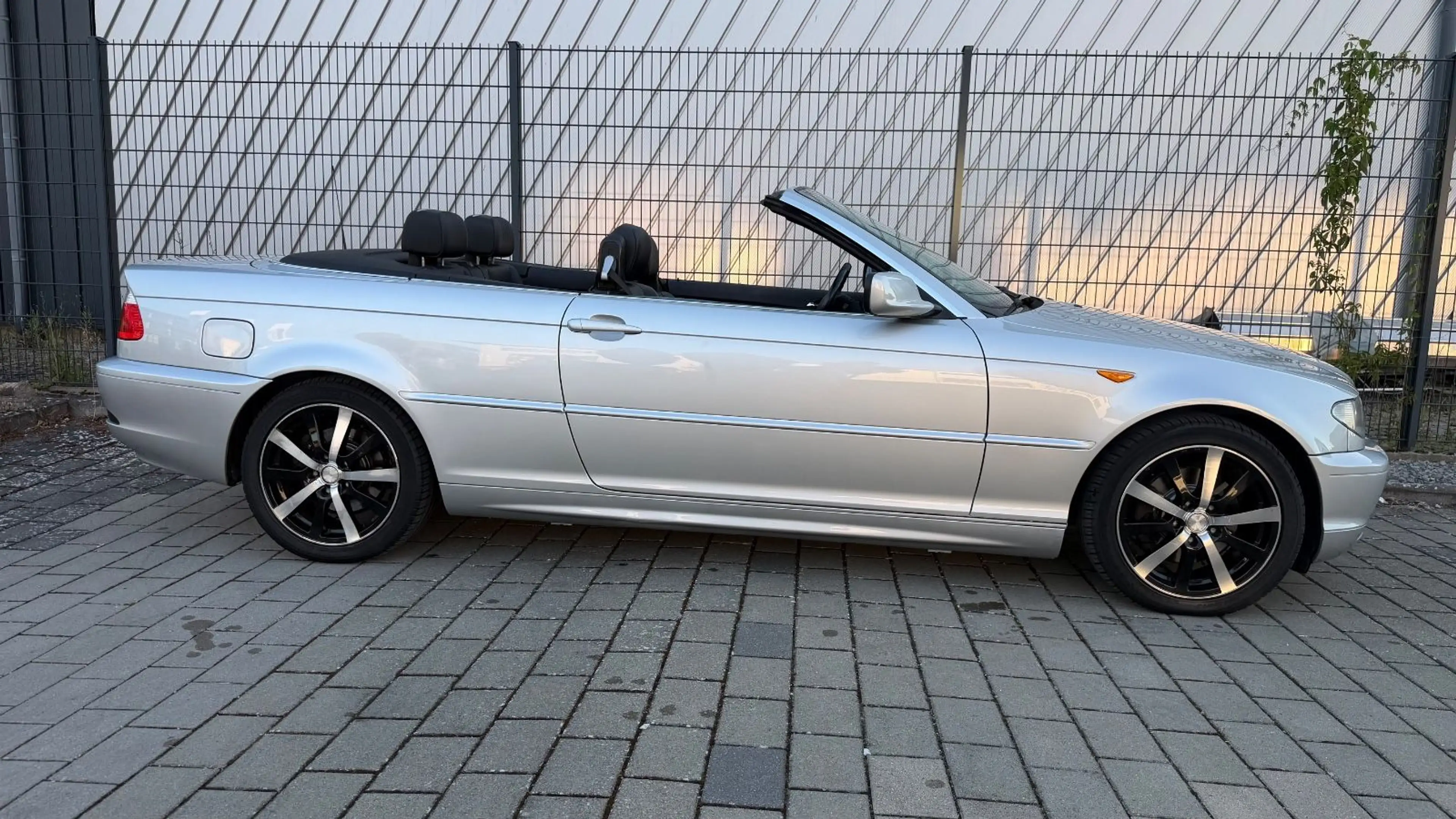 BMW 320 Ci 170PS CABRIO AUTOMATIK TÜV,LEDER,PDC — photo 13