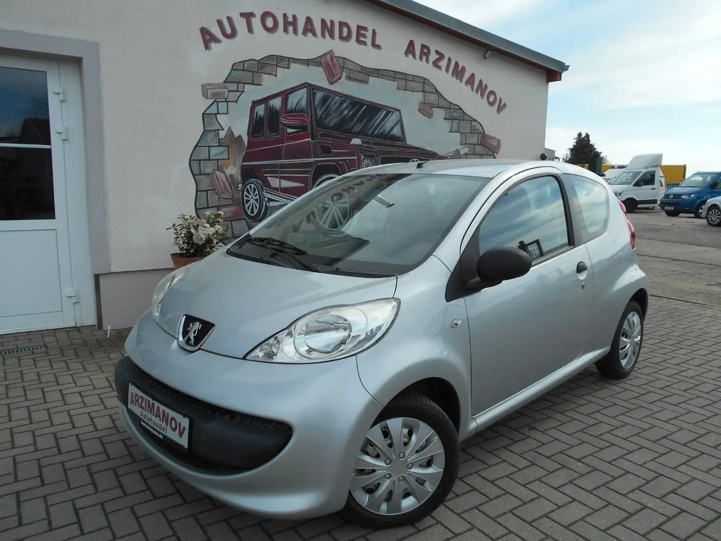 Peugeot 107 1.0 Petit Filou Grau - 1