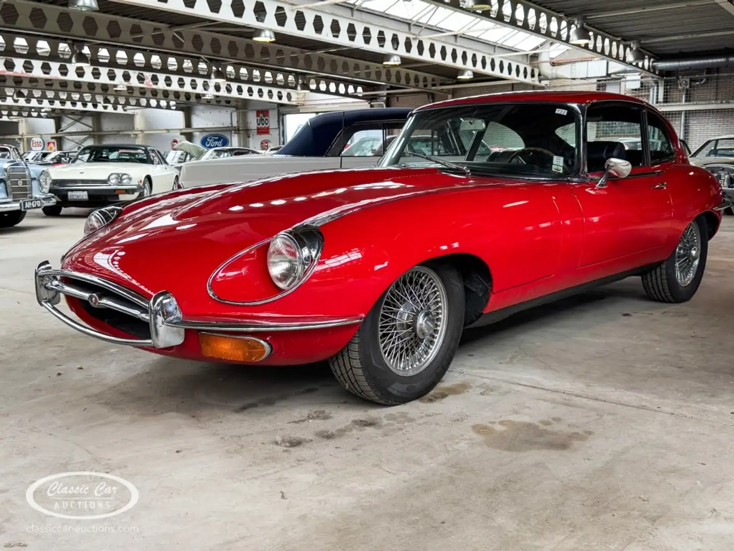 Jaguar E-Type 2+2  - ONLINE AUCTION Červená - 1