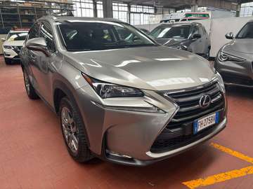 NX 300h 2.5 Luxury 4wd cvt
