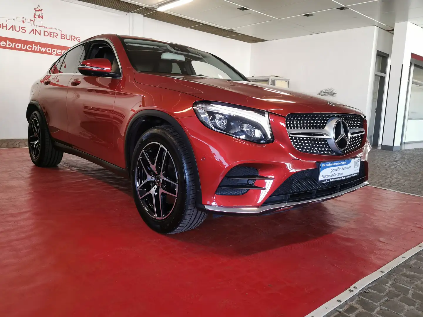 Mercedes-Benz GLC 300 4Matic Rosso - 1