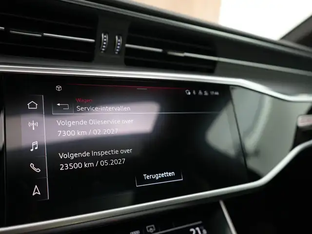 Audi A6 Avant view 14