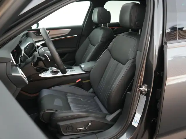 Audi A6 Avant view 9