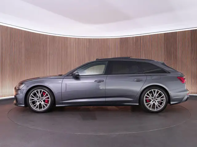 Audi A6 Avant view 12