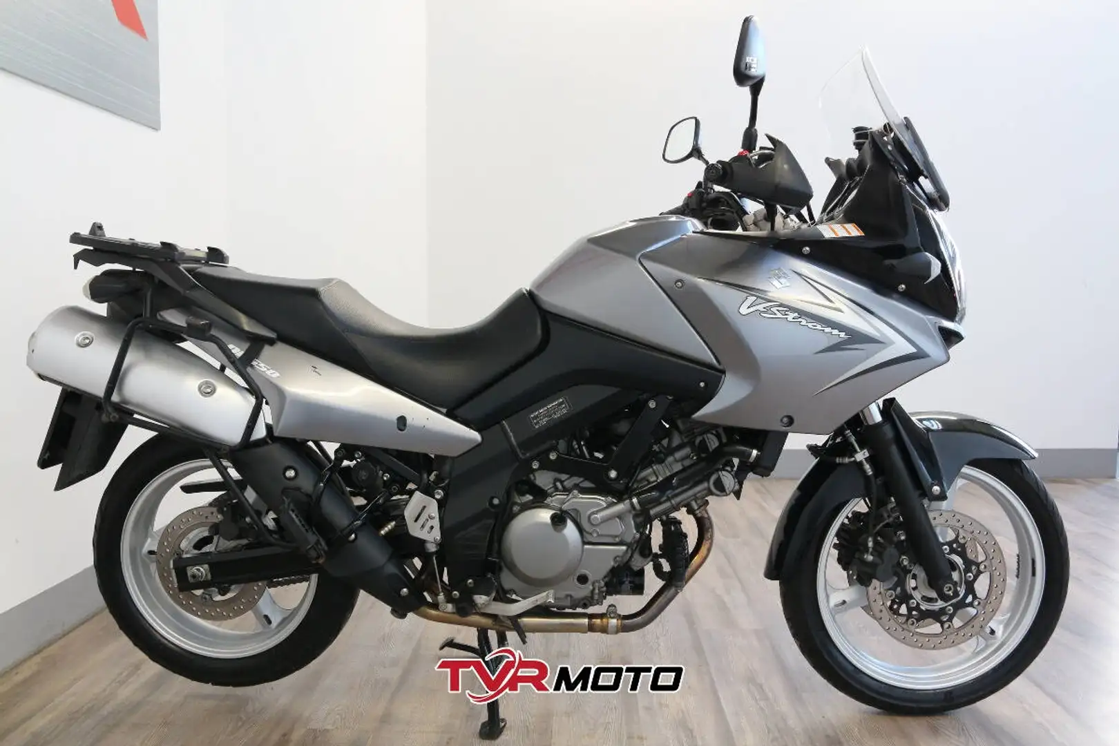 Suzuki V-Strom 650 my07 Bianco - 2