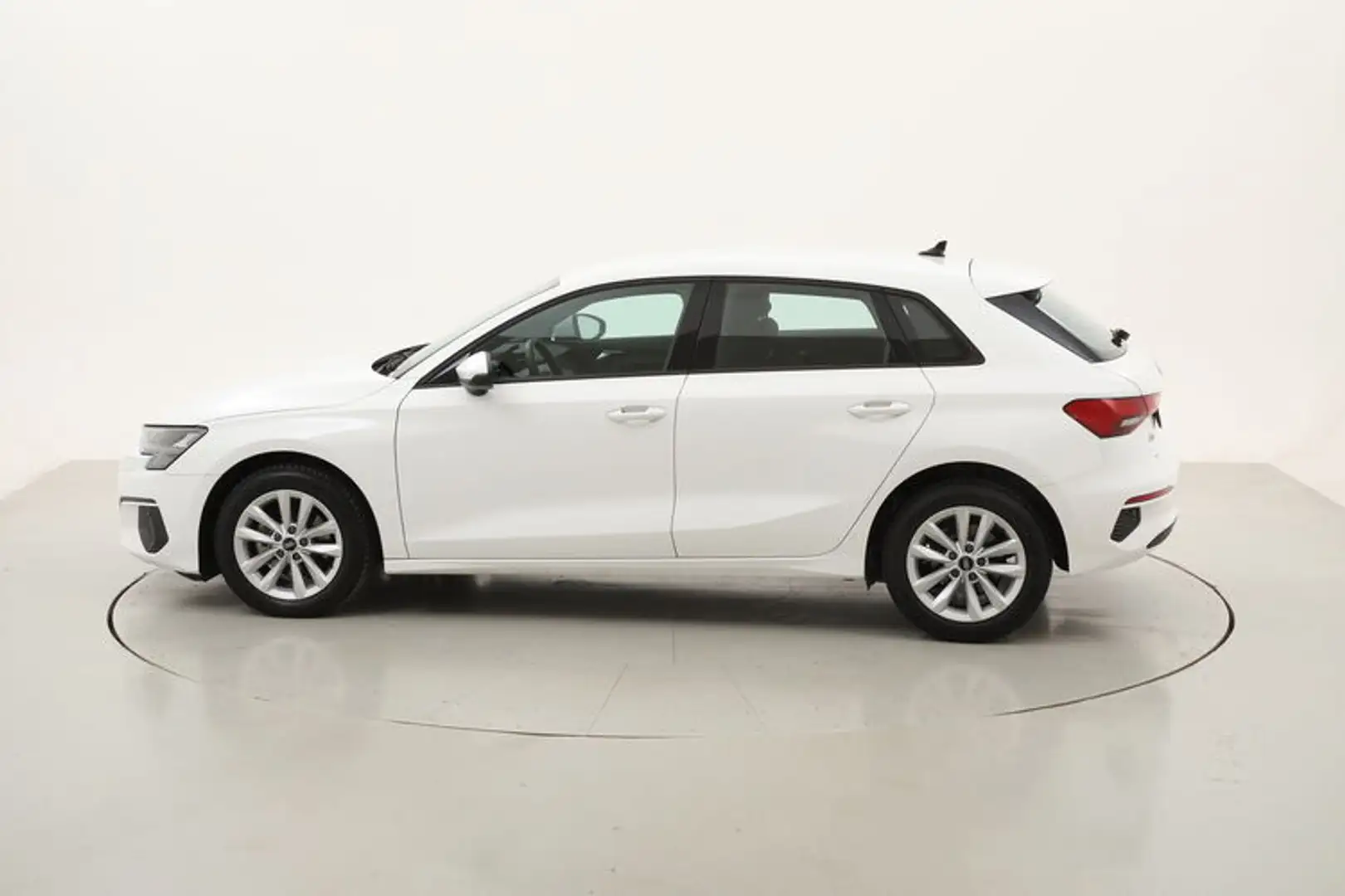 Audi A3 Business S tronic 2.0 Diesel 116CV Bianco - 2