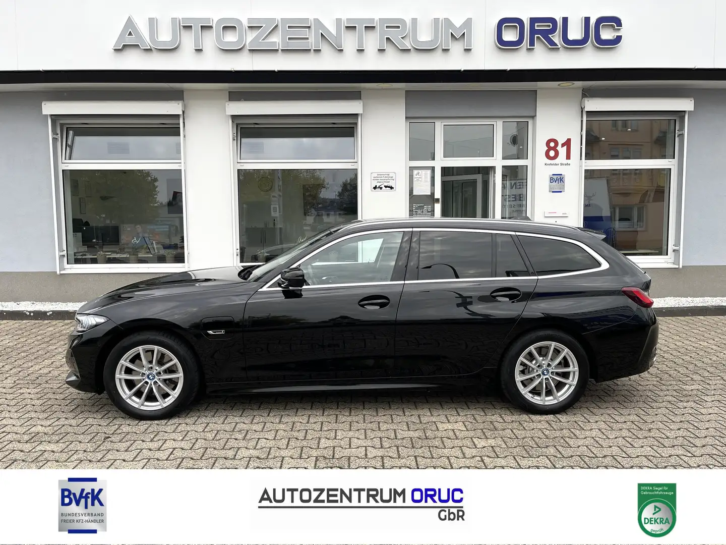 BMW 330 e Touring xDrive*Widescreen*ACC*HUD*H&K* Schwarz - 1