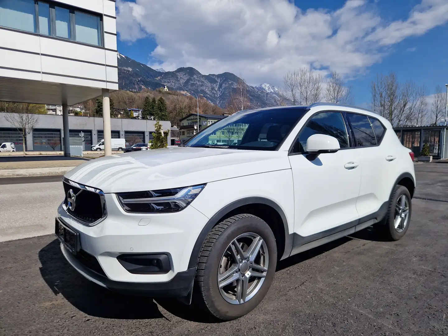 Volvo XC40 Harma/Kardon-Panoramadach-LED-Rückfahrkamera - 1