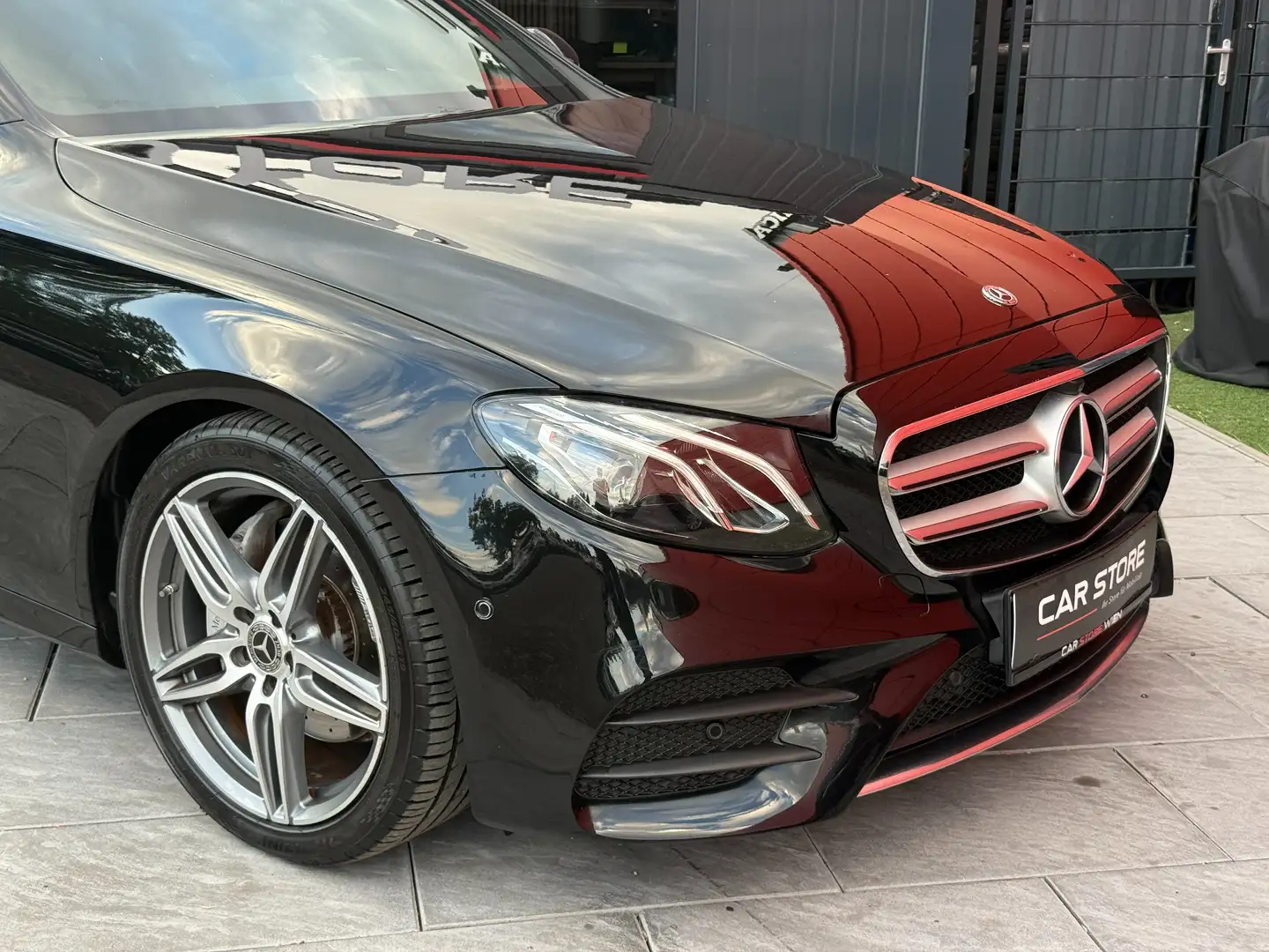Mercedes-Benz E 220 d|AMG-Look|Pano|360°|Widescreen|LED|Navi|Leder| Schwarz - 2