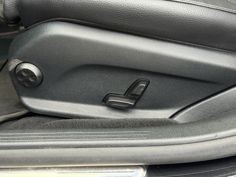 Mercedes-Benz E 220 d|AMG-Look|Pano|360°|Widescreen|LED|Navi|Leder| — photo 9