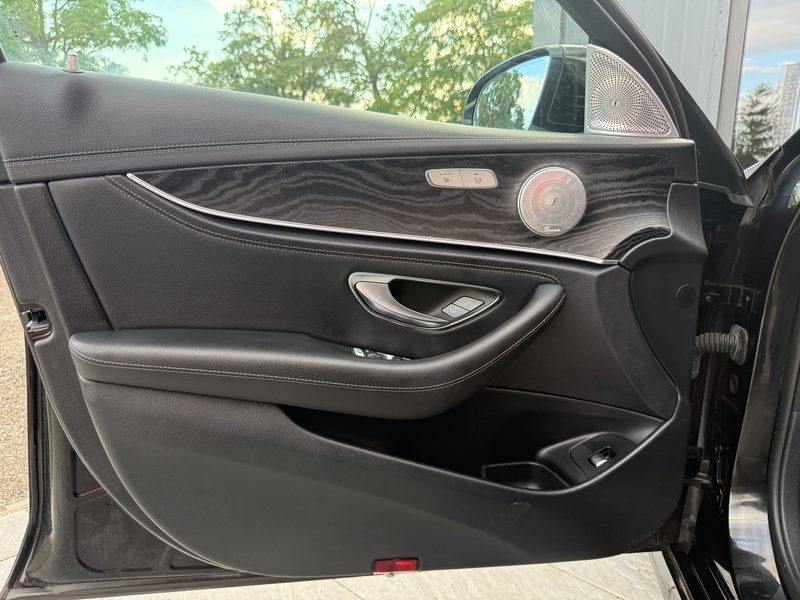 Mercedes-Benz E 220 d|AMG-Look|Pano|360°|Widescreen|LED|Navi|Leder| — photo 8