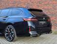 BMW 550 5-serie Touring 550e xDrive | M Sport Pro - Pano - Zwart - thumbnail 22