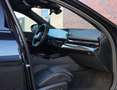 BMW 550 5-serie Touring 550e xDrive | M Sport Pro - Pano - Zwart - thumbnail 26