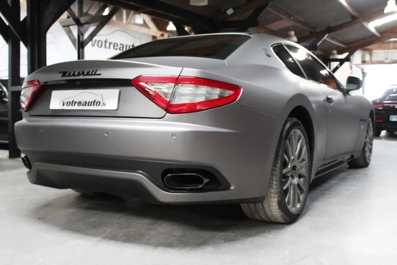Maserati GranTurismo 4.7 V8 SPORT AUTO Серый - 2