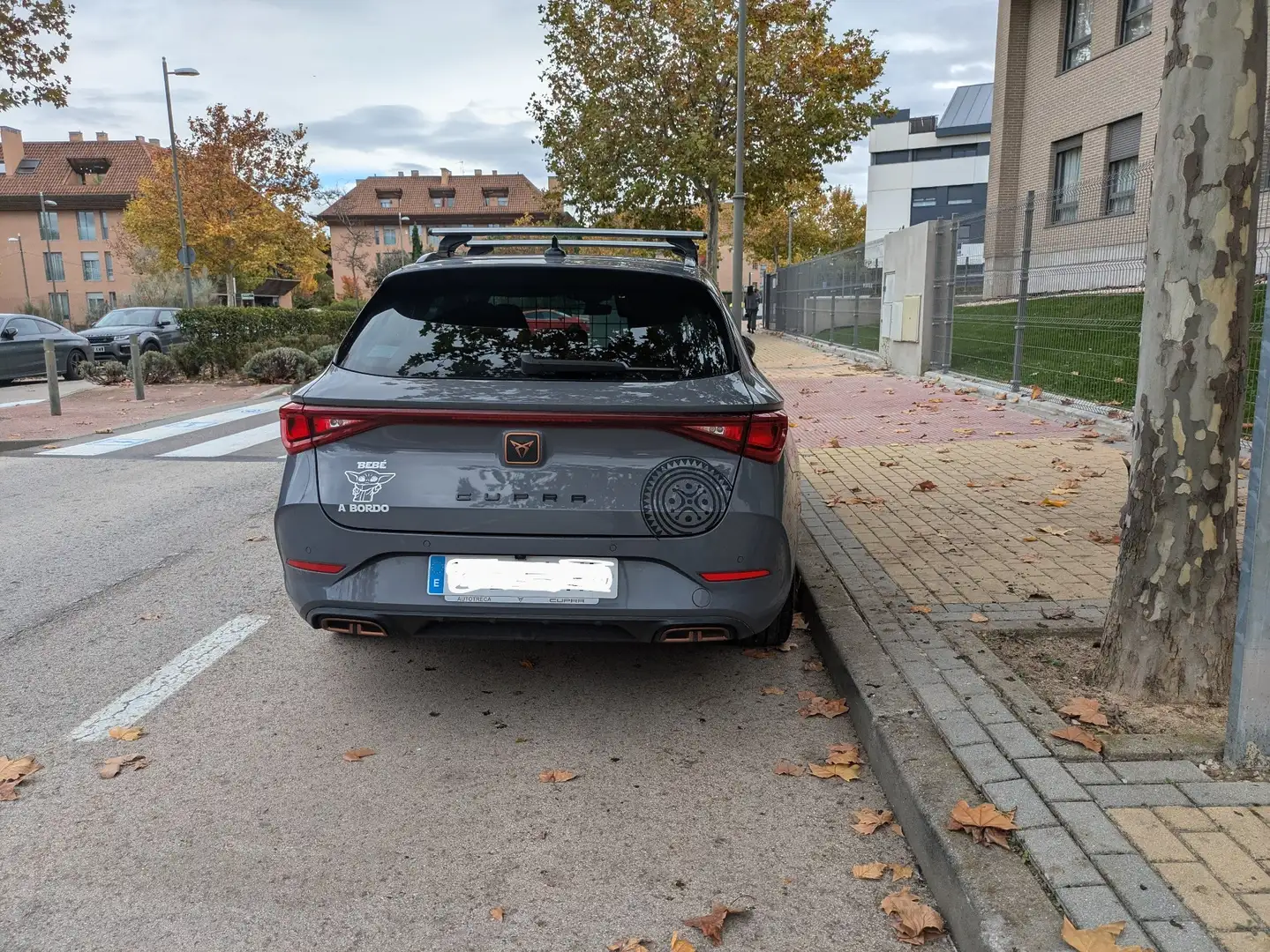 CUPRA Leon León Sportstourer 1.4 TSI VZ E HYBRID DSG 245 - 2