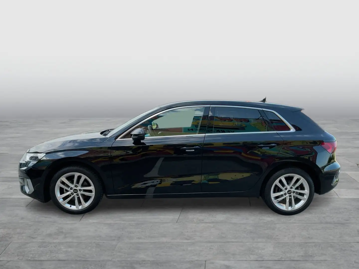 Audi A3 35 TFSI advanced ext. Schwarz - 2