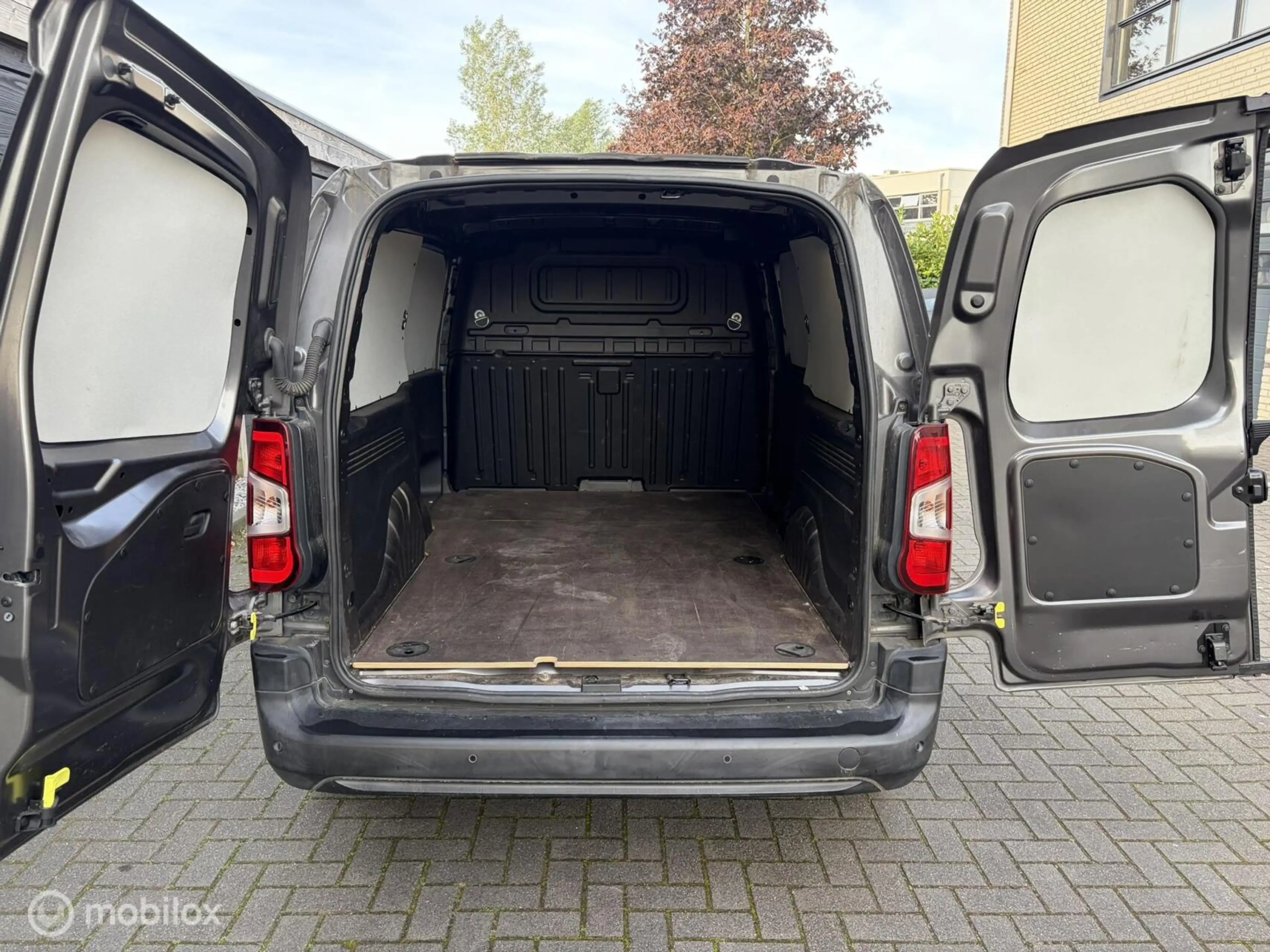 Opel Combo 1.5D L2H1 Edition 9.950 ex btw / Lederen bekleding — photo 10