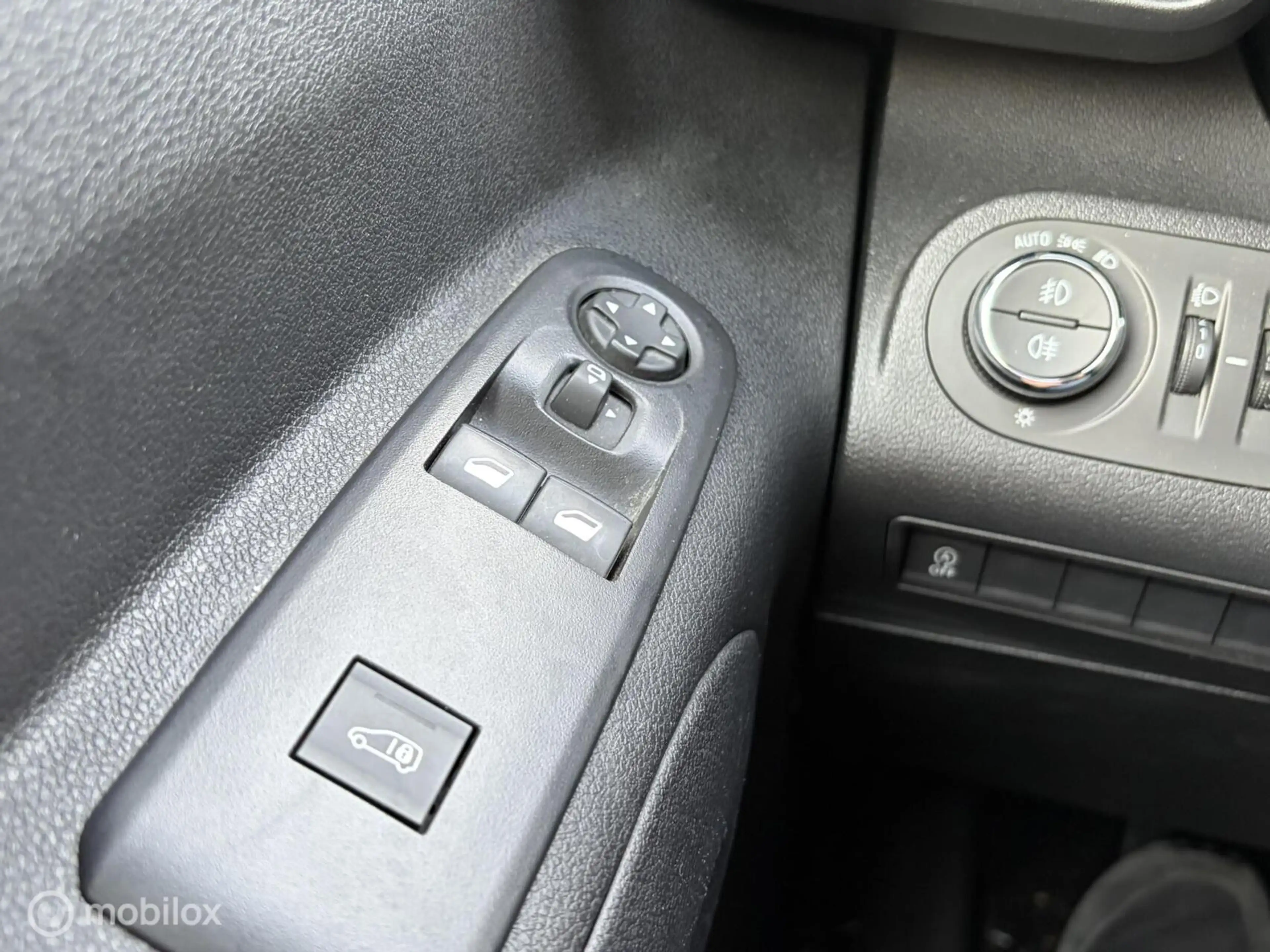 Opel Combo 1.5D L2H1 Edition 9.950 ex btw / Lederen bekleding — photo 25