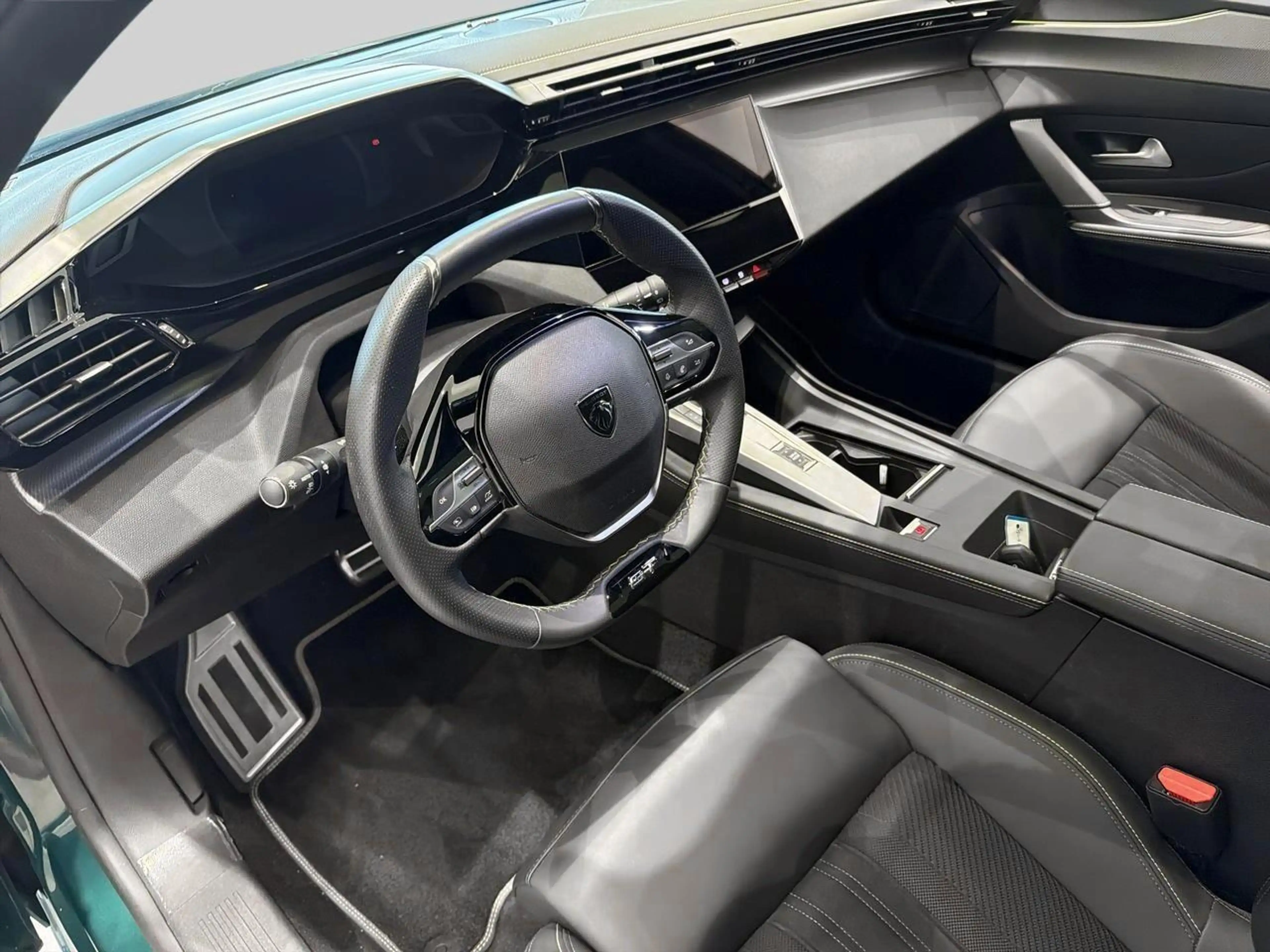 Peugeot 308 1.2 HYBRID 145 e-DSC6 GT // NRM-DEMO — photo 9