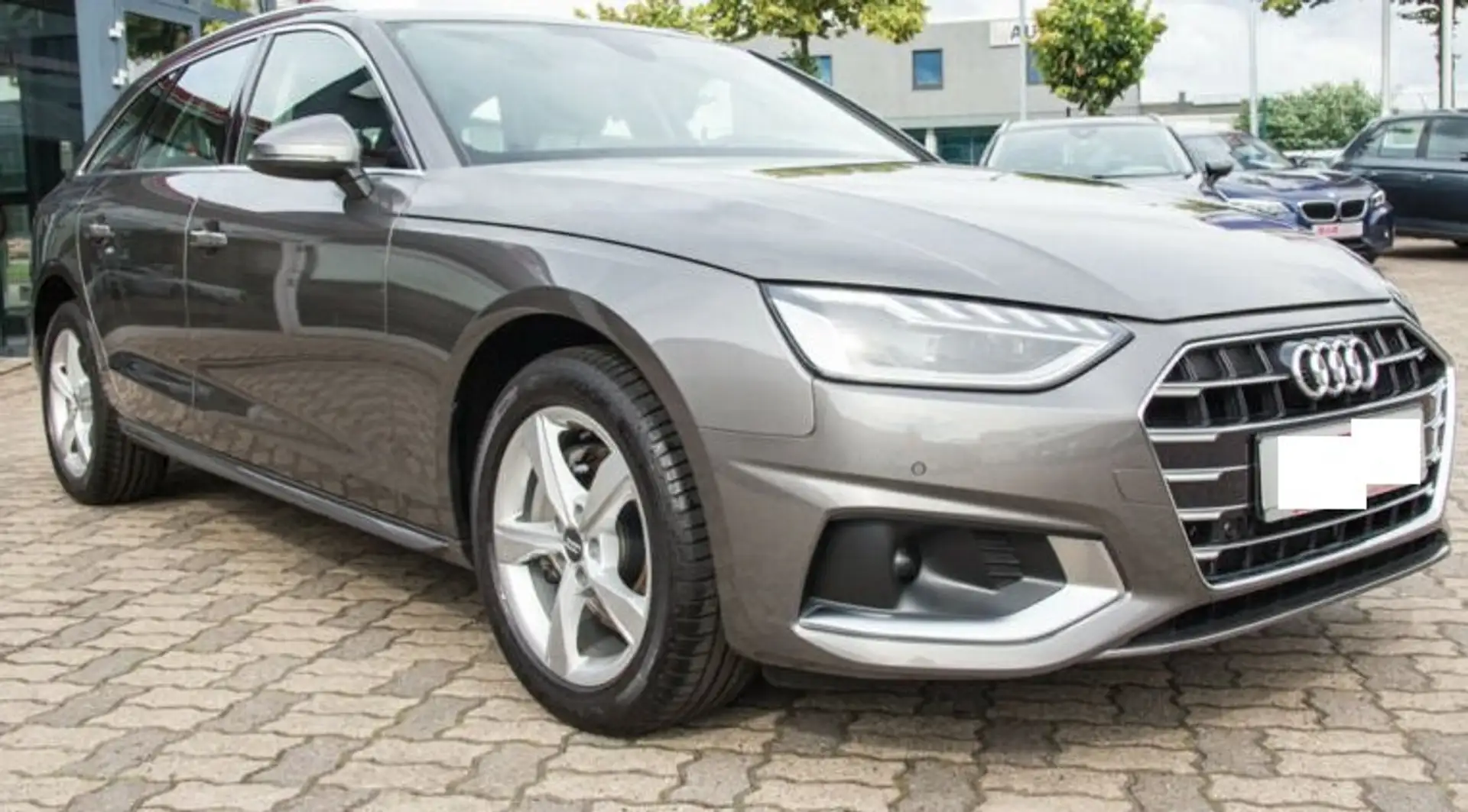 Audi A4 Avant 40 2.0 tdi S Line edition 190cv s-tronic Grigio - 2