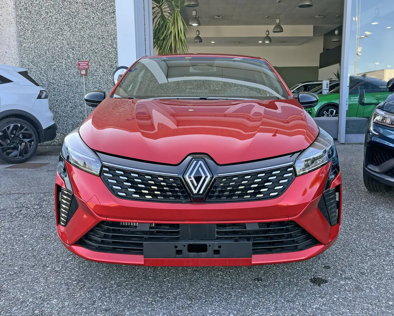 Renault Clio techno MY24 ECO-G 100 - PACK MULTIMEDIA Rosso - 2
