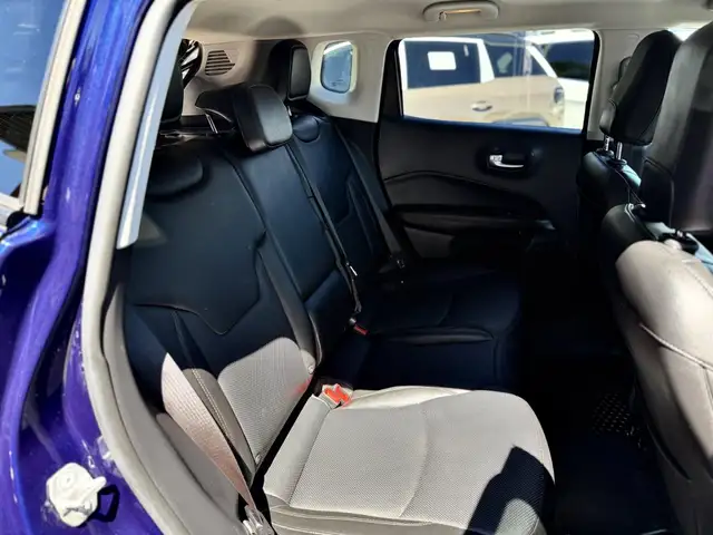 Jeep Compass view 9
