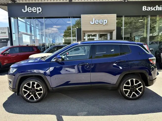 Jeep Compass view 4