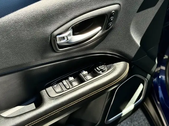 Jeep Compass view 12