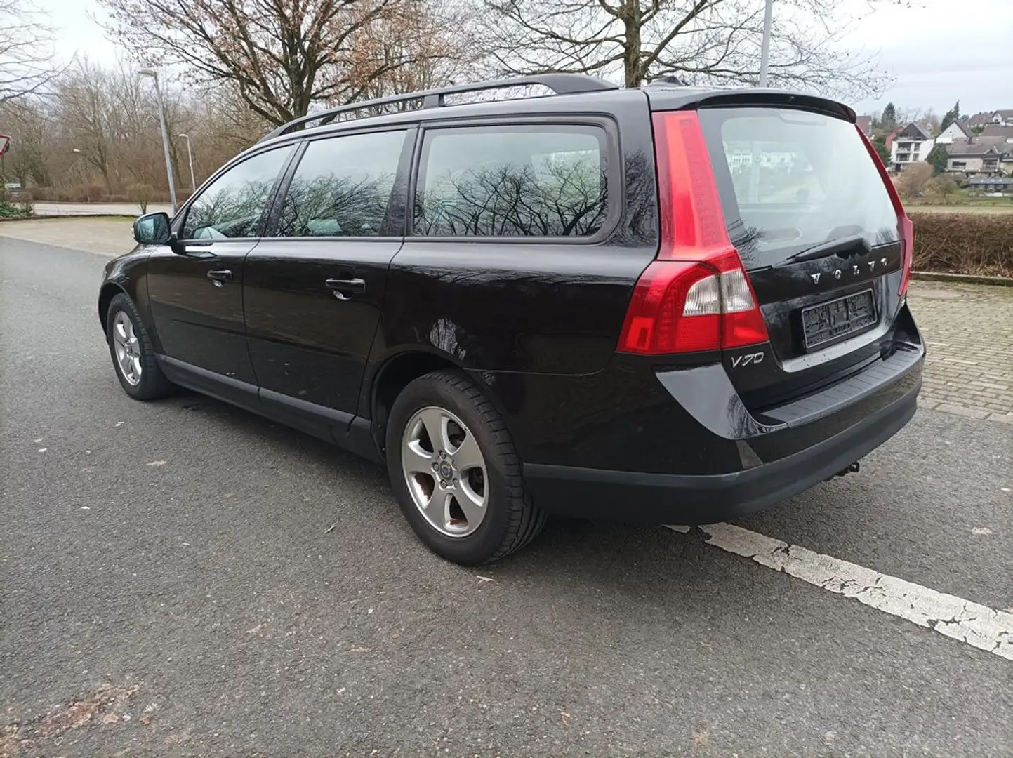 Volvo V70 V70 2.0D 6-Gang Klimaautomatik 1. Hand Černá - 2