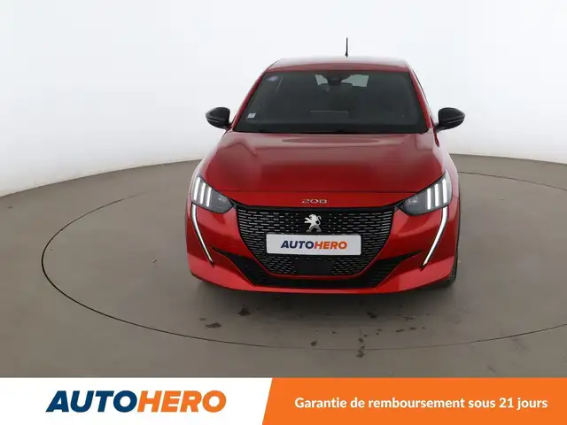Peugeot 208 view 9
