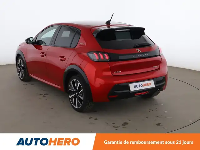 Peugeot 208 view 4