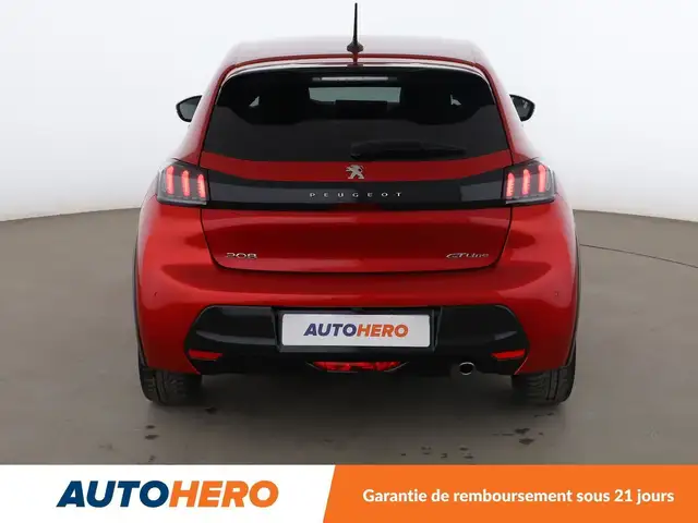 Peugeot 208 view 5