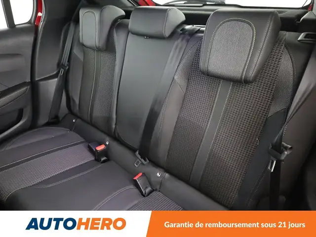 Peugeot 208 view 14