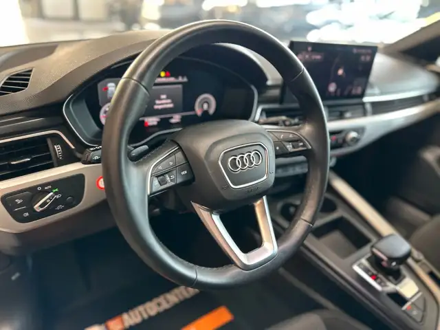 Audi A4 Avant view 9