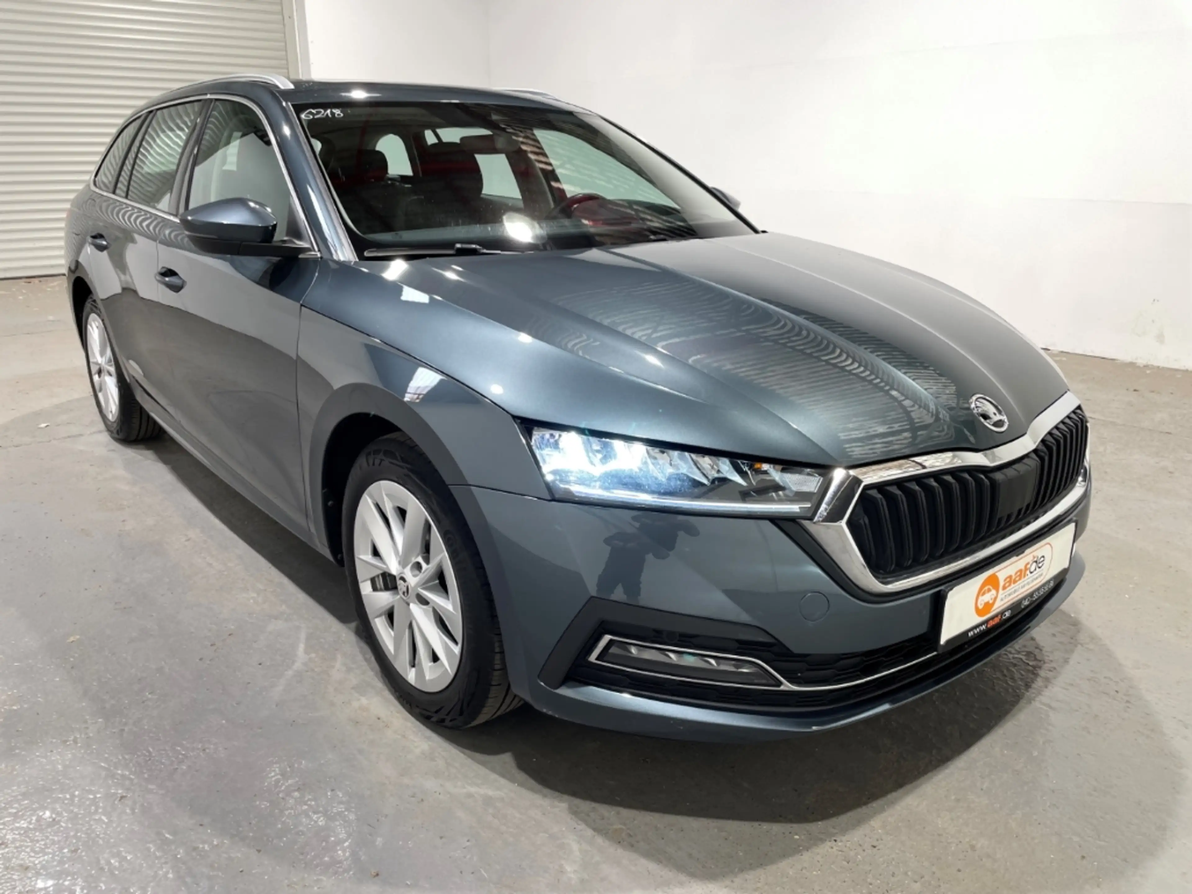 Skoda Octavia Combi DSG 1.0 TSI e-Tec Style EU6d Pano Navi LED — photo 4