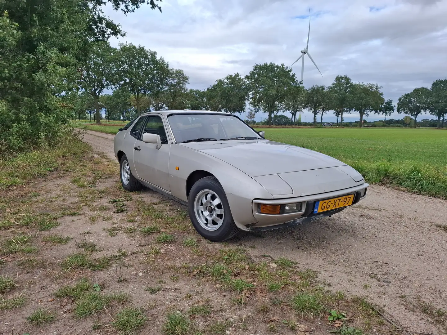 Porsche 924 924 2.0 Coupé Šedá - 1
