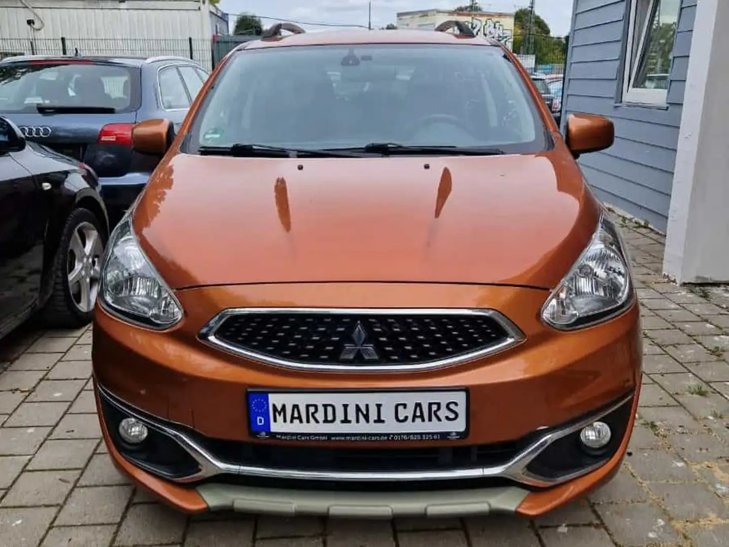 Mitsubishi Space Star Edition 100+ Oranje - 1