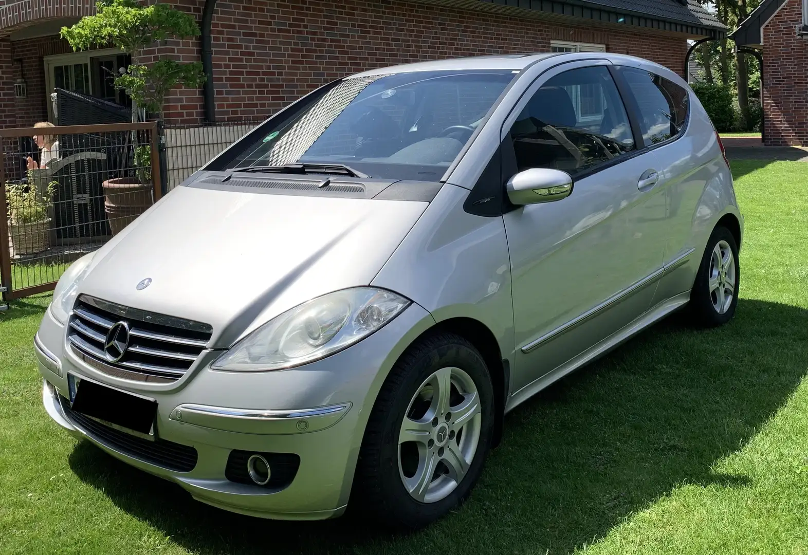 Mercedes-Benz A 150 Mercedes - A150 Avantgarde - TÜV bis 03/27 Gümüş rengi - 1