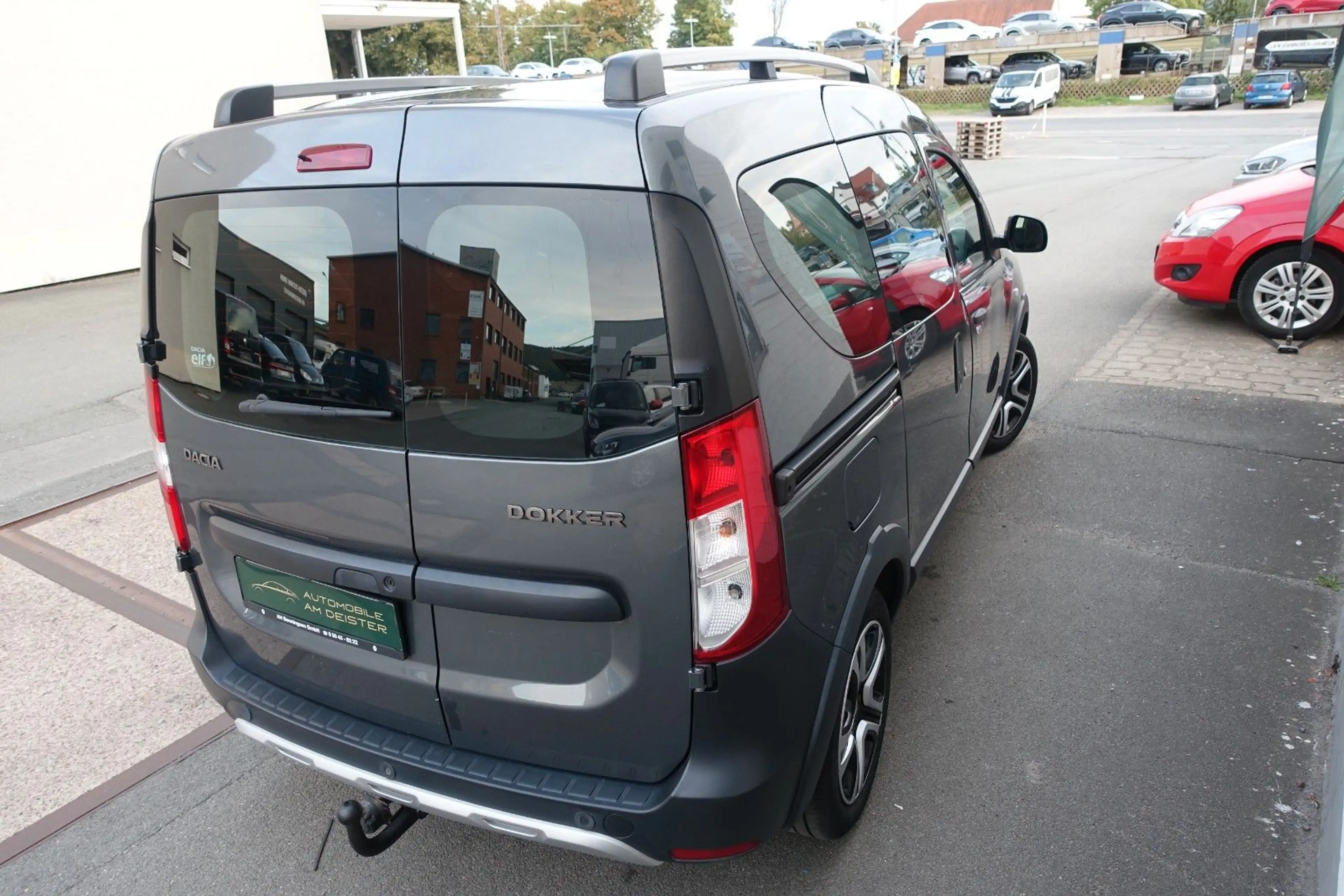 Dacia Dokker Stepway Celebration*NAVI*SHZ*AHK*TEMPOMAT — photo 8