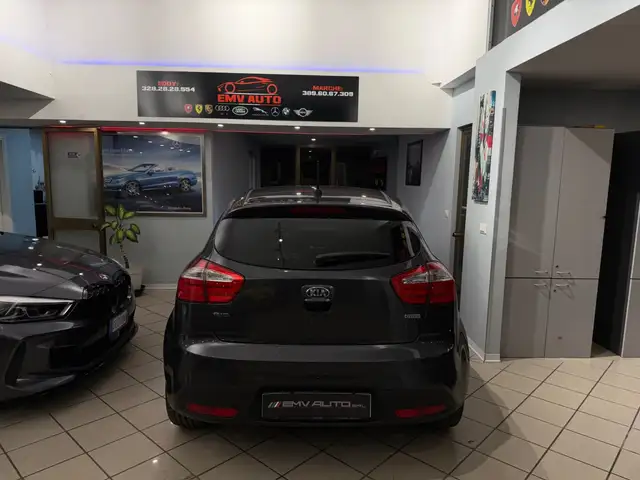 Kia Rio view 15