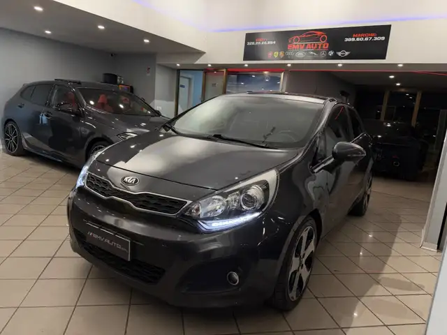 Kia Rio view 3