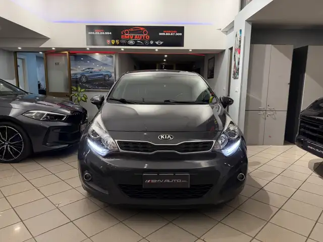 Kia Rio view 2