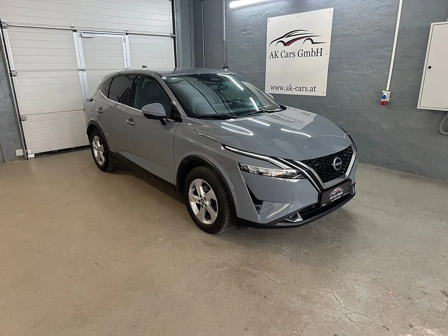 Nissan Qashqai 1,3 DIG-T MHEV 4x4 Tekna Aut.*Head-Up*360Kamera* Grau - 1