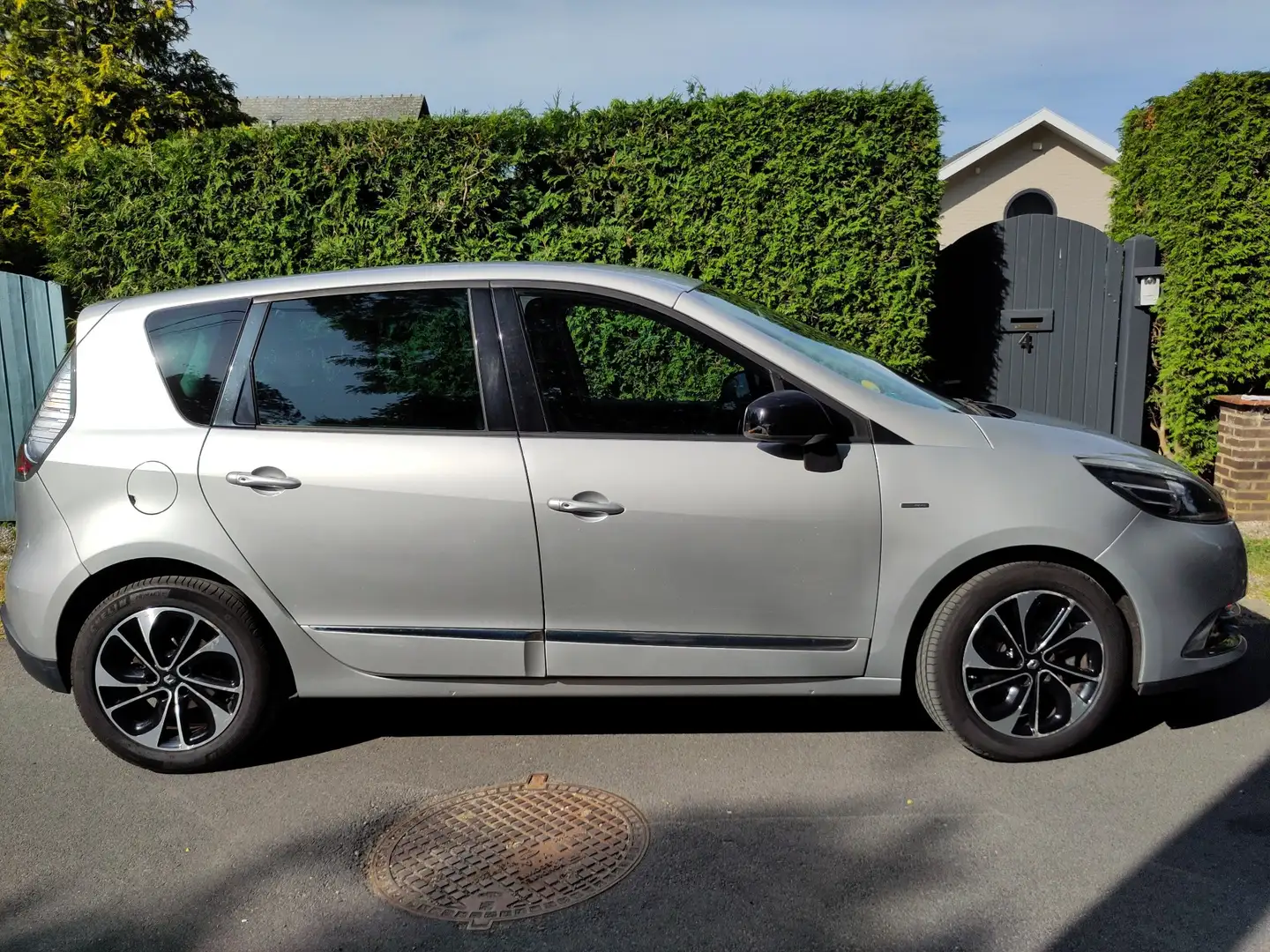 Renault Scenic Scénic XMOD 1.5 dCi Bose Edition EDC Szary - 2
