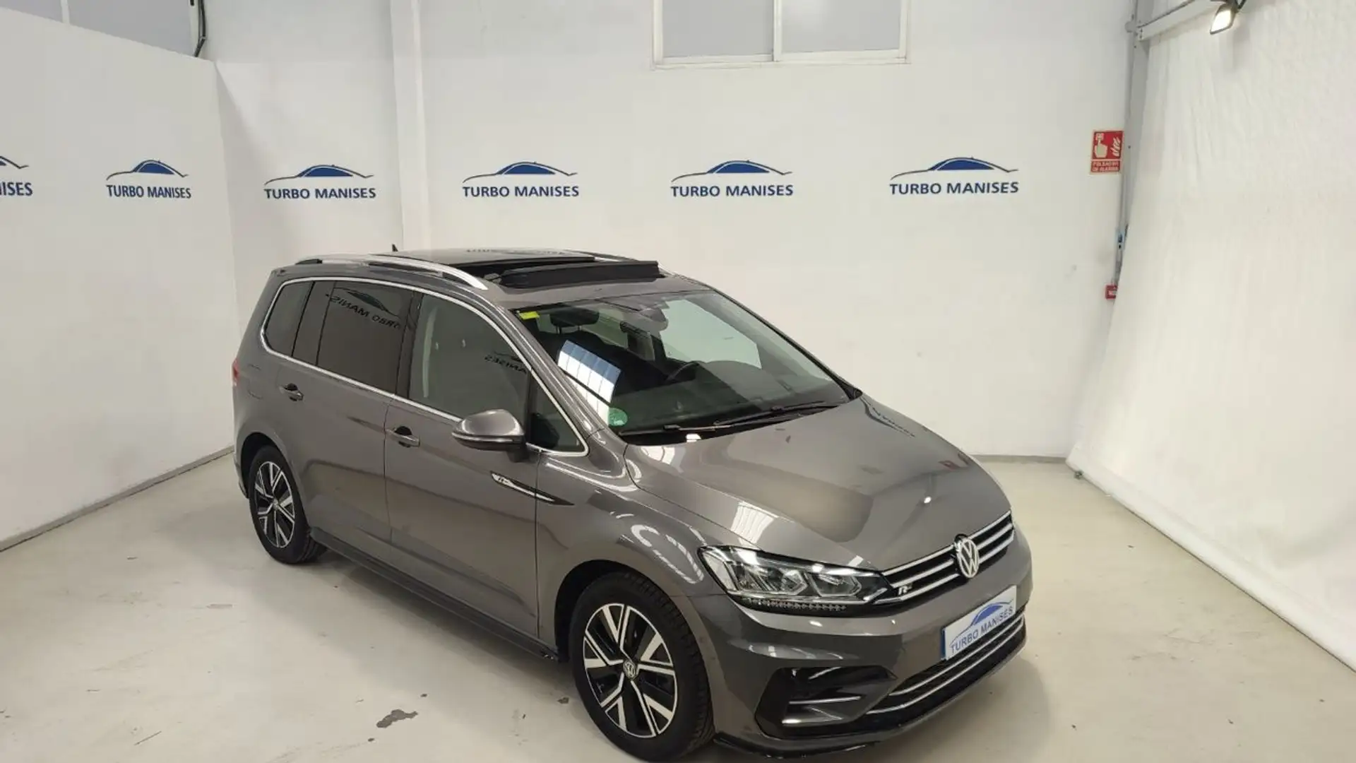 Volkswagen Touran 1.5 TSI EVO Sport DSG7 110kW Grey - 2