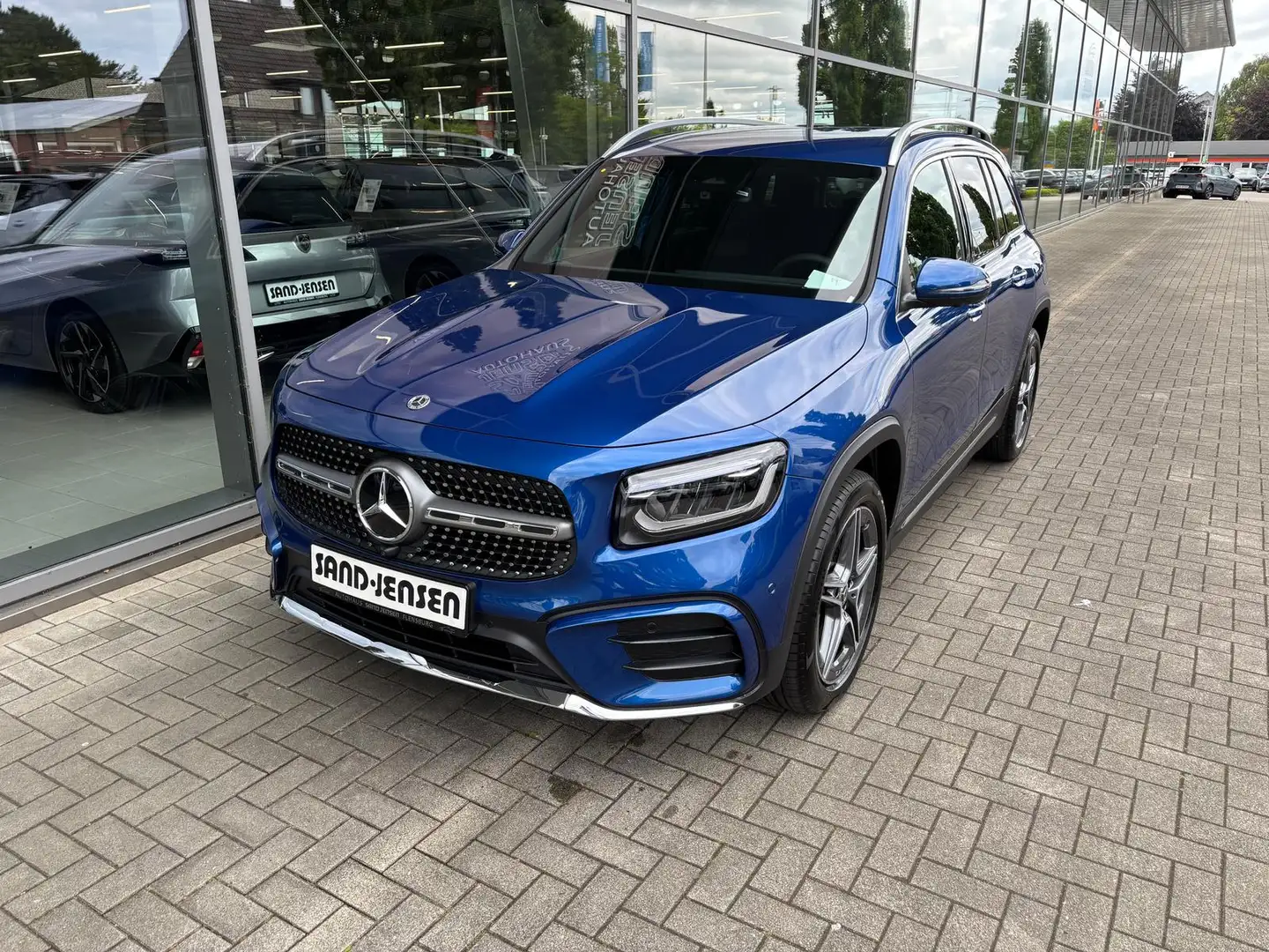 Mercedes-Benz GLB 200 AMG Line Advanced Plus AHK 7-Sitze 360 Blau - 2