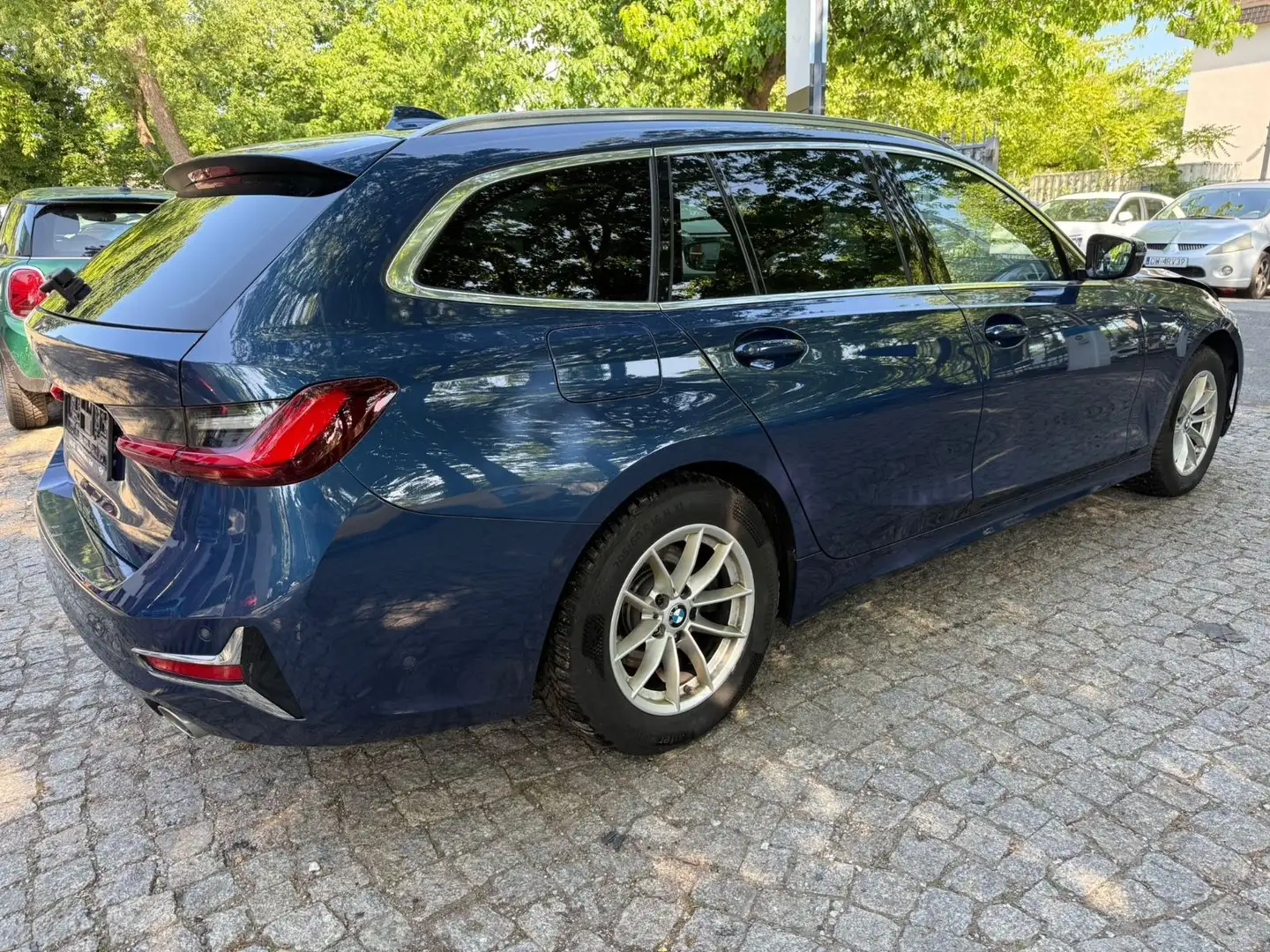 BMW 318 d Baureihe 3 Touring  Luxury Line Automatik Blu/Azzurro - 2